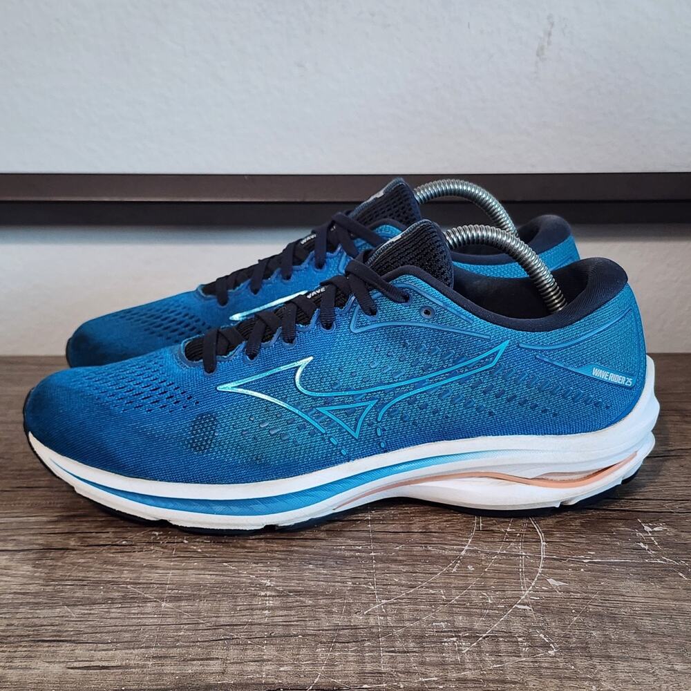 Mizuno Blue Athletic Running Shoes